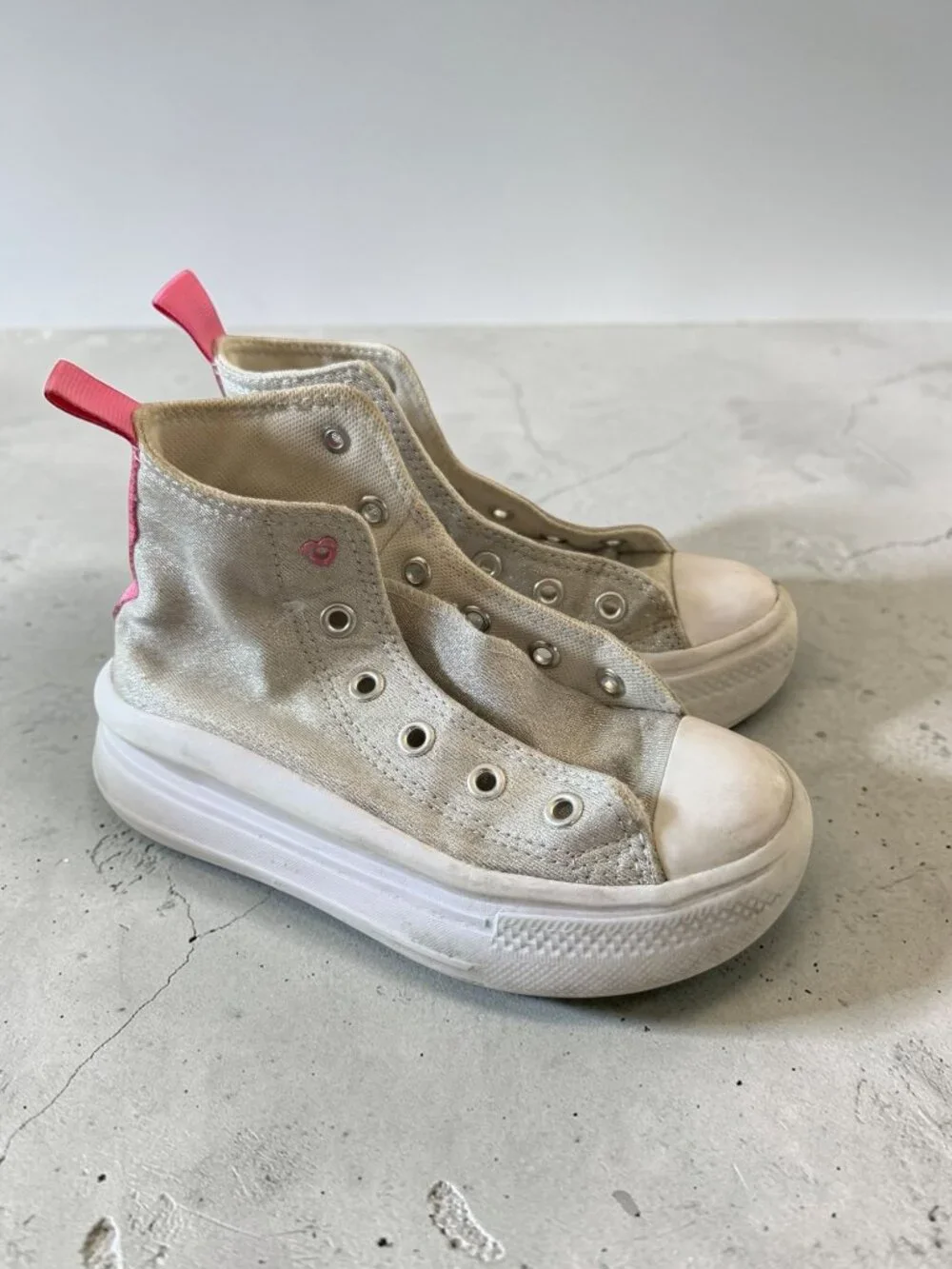 CONVERSE Girls Silver Platform Hi Top Sneakers Size 11.5